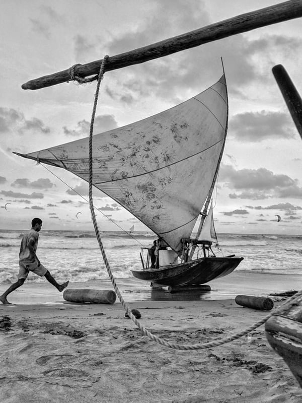 MENINO PESCADOR PB 2