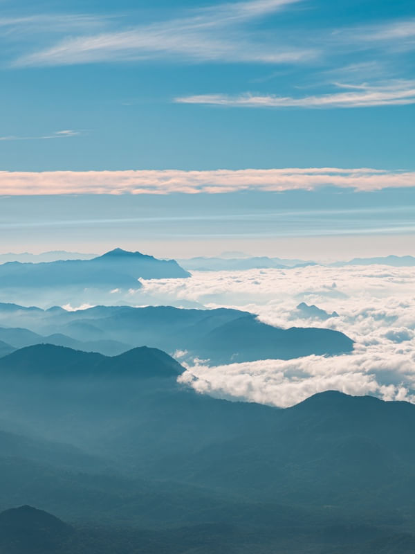 MAR DE NUVEM SOBRE AS MONTANHAS
