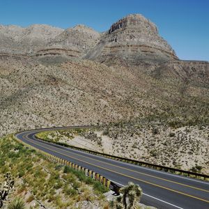 ESTRADA NO DESERTO