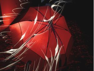 GUARDA CHUVA VERMELHO