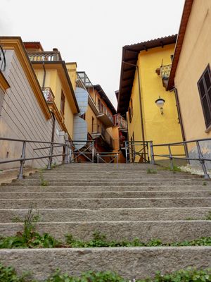 RIVOLI 9 UA