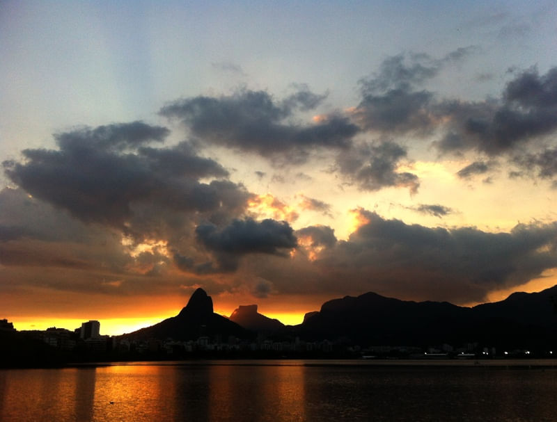 RIO SUNSET CLOUDY