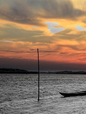 OS BARCOS E O MANGUE TRIPTICO 1