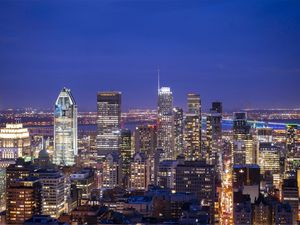 MONTREAL BY NIGHT 1