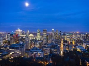 MONTREAL BY NIGHT 2