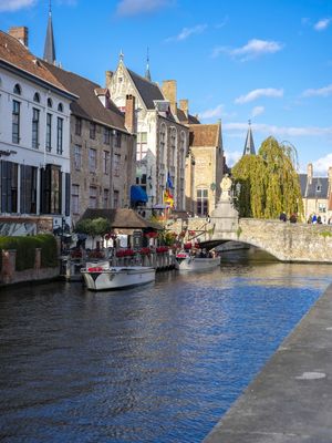 SOL EM BRUGGES