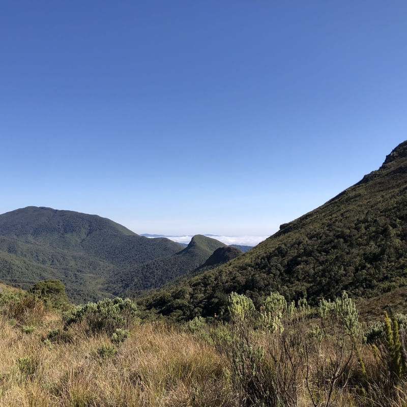 UM VALE VISTO DO RANCHO CAÍDO