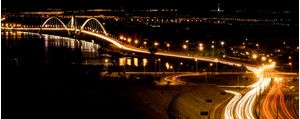 PONTE JK EM LONGA EXPOSIÇÃO NOTURNA