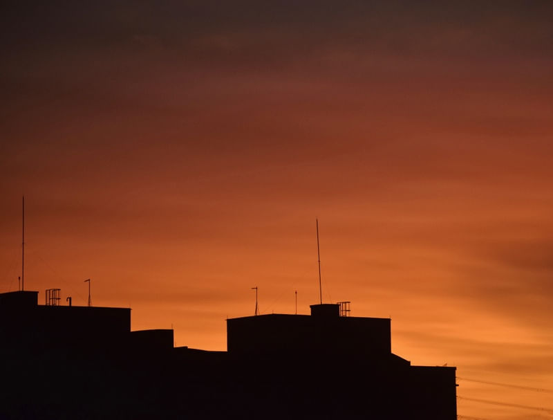 CÉU ALARANJADO