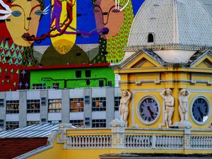 GRAFITE E PRAÇA DA ESTAÇÃO