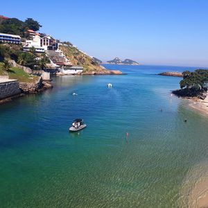 PRAIA DOS AMORES