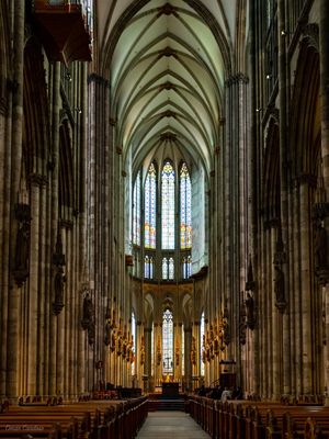 CATEDRAL DE COLÔNIA ALEMANHA VISTA INTERIOR