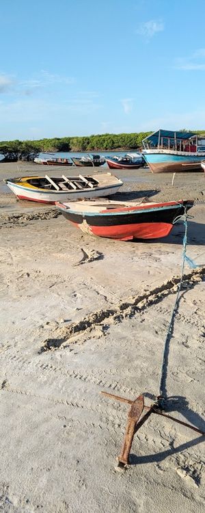 BARCOS EM MOITAS CE