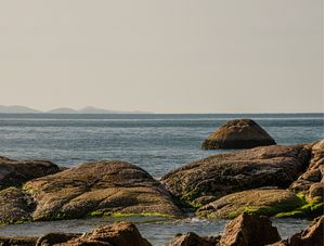 PEDRAS NA PRAIA DE FLORIANOPOLIS