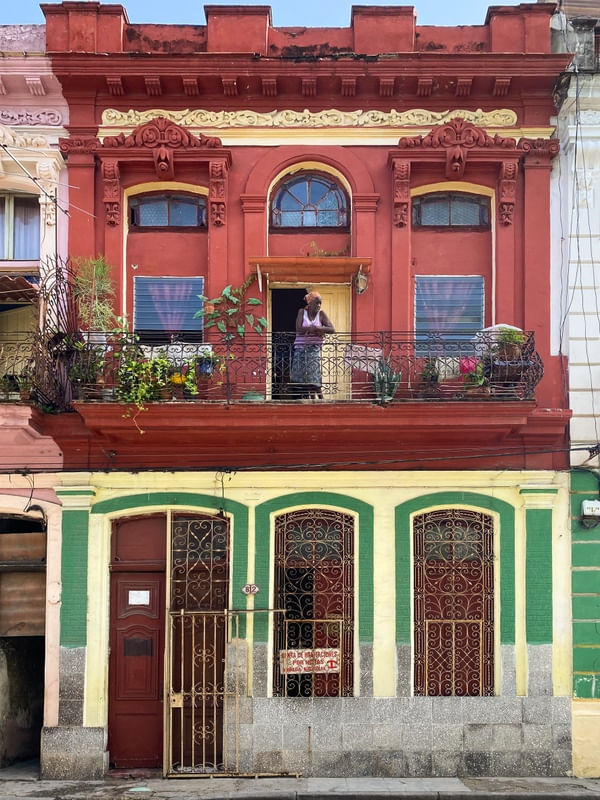 LA CUBANA