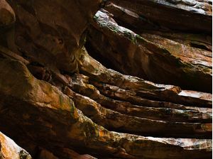 PEDRAS E LINHAS DA CACHOEIRA