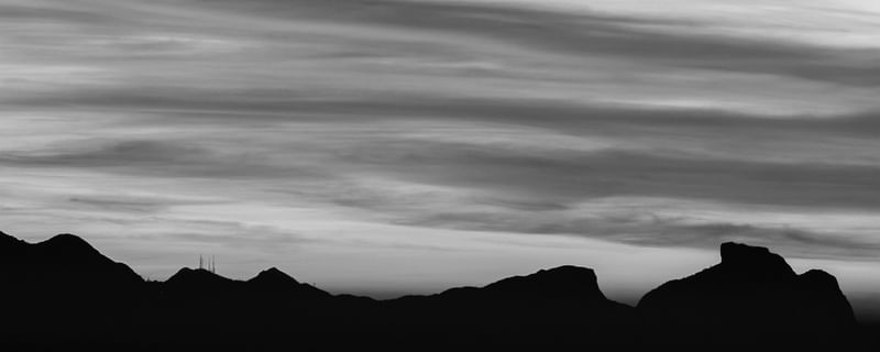 CONTRASTE DAS MONTANHAS DO RIO DE JANEIRO