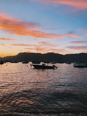 CALMA E PÔR DO SOL
