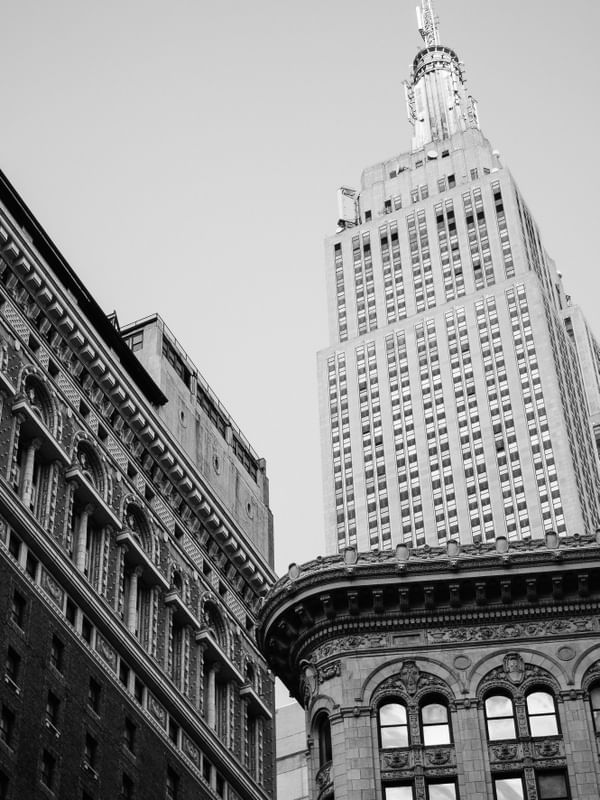 EMPIRE STATE BLACK AND WHITE