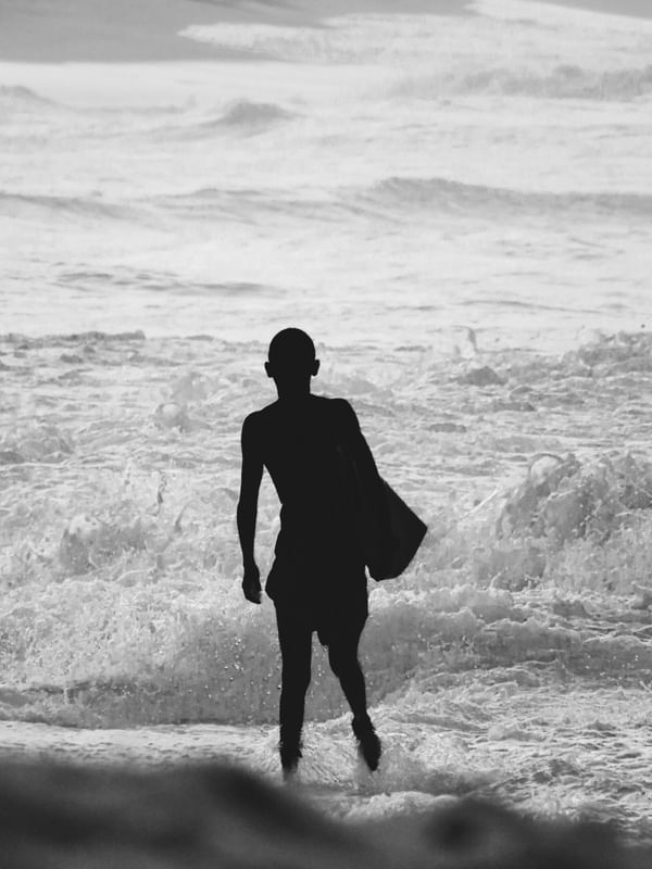 SURFISTA PROCURANDO PB