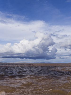 ENCONTRO DAS ÁGUAS - RIO NEGRO E SOLIMÕES