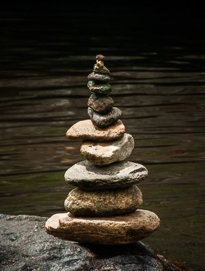 EQUILIBRIO DAS PEDRAS