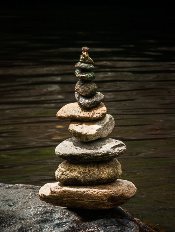 EQUILIBRIO DAS PEDRAS