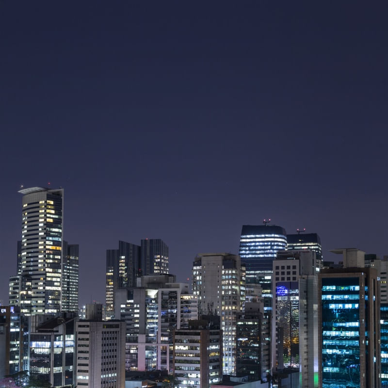 CIDADE VERTICAL - QUADRADO