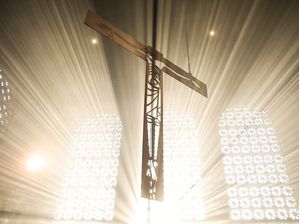 DEUS CRUZ