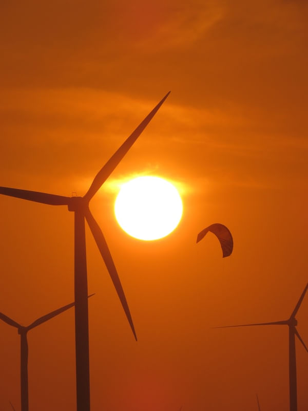 POR DO SOL KITE E EÓLICA