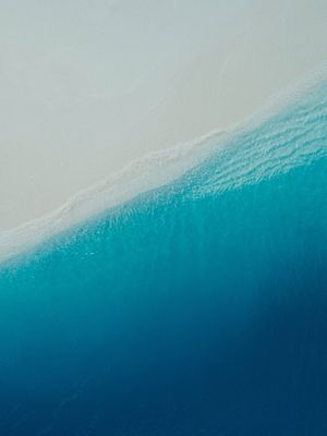 MAR AZUL MINIMALISTA 01