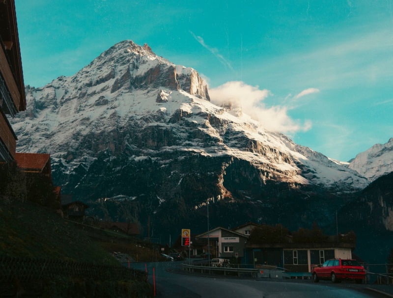 PEAKS IN SWITZERLAND