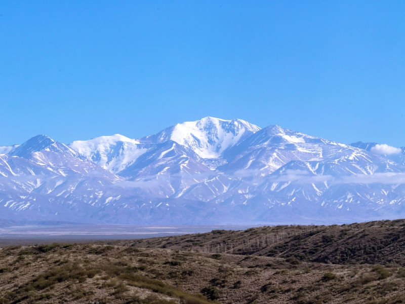 CORDILHEIRA CONGELADA NO DESERTO DE MENDOZA