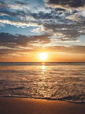 SUNSET AT ARRAIAL DO CABO