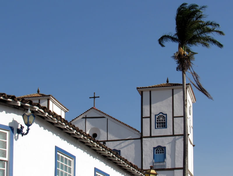 IGREJA DE PIRENÓPOLIS - I