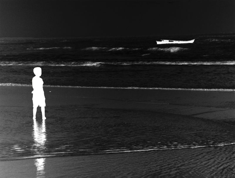 O MAR É O MUNDO DO MENINO EM POSITIVO