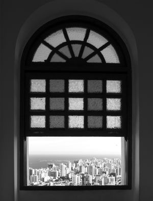 JANELA Á CIDADE
