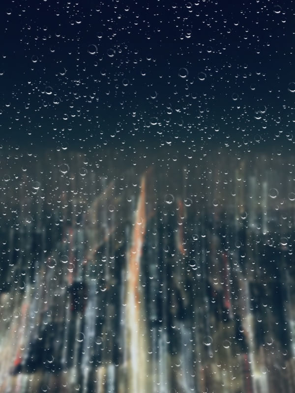 CHUVA NO VIDRO DA CIDADE GRANDE