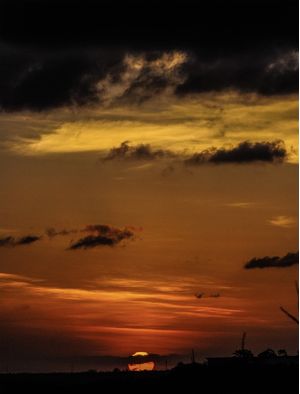 POR DO SOL QUENTE