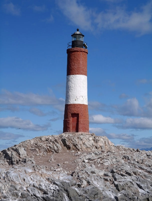 FARO LES ÉCLAIREURS