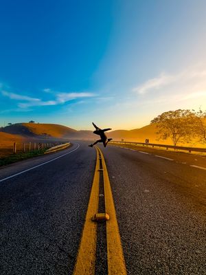 SALTO NA ESTRADA