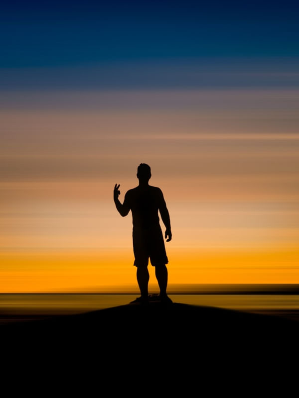 MAN ON THE HORIZON