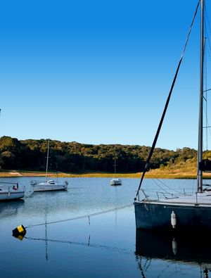 BARCOS NA REPRESA