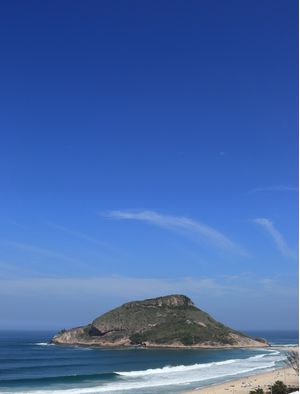 CÉU E MAR E PEDRA DO PONTAL