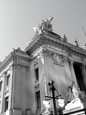 ESTILO ECLÉTICO NO CENTRO DO RIO