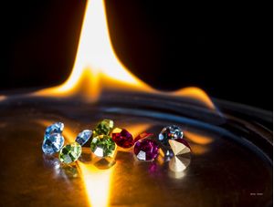 STRASS E CHAMAS