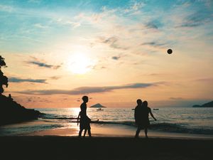 BEACH AND BALL
