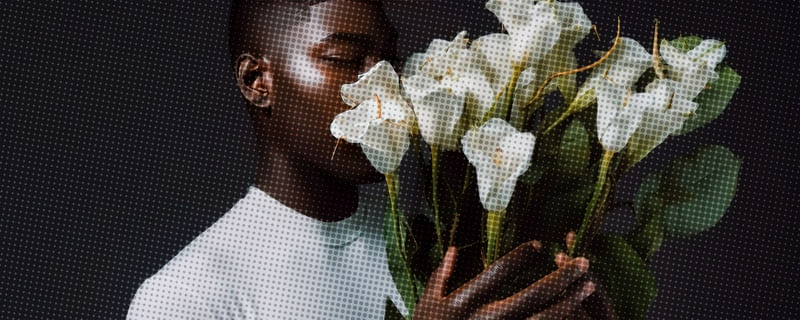 HOMEM COM FLORES 10 BY AI