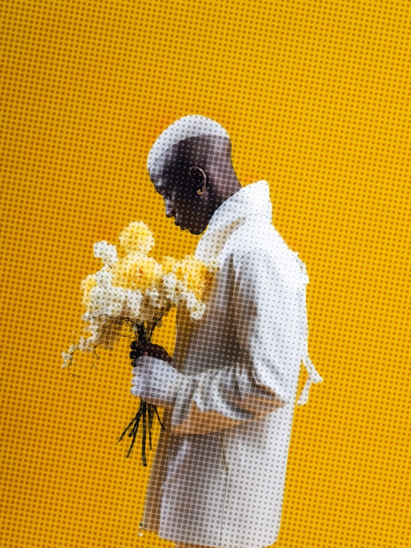 HOMEM COM FLORES 20 BY AI