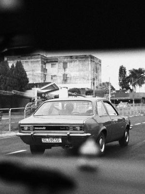 ENTRE OS CARROS EM RIBEIRÃO